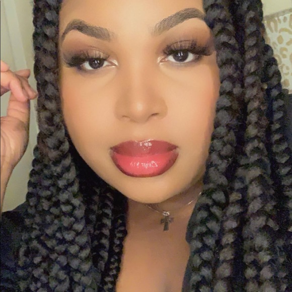 Meet your Posher, Christa✨ - Picture 2 of 3